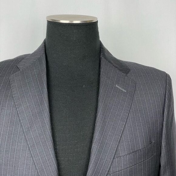 Saks Fifth Ave. Black Label Wool Pinstriped Blazer - Men’s 38R - Picture 2 of 10